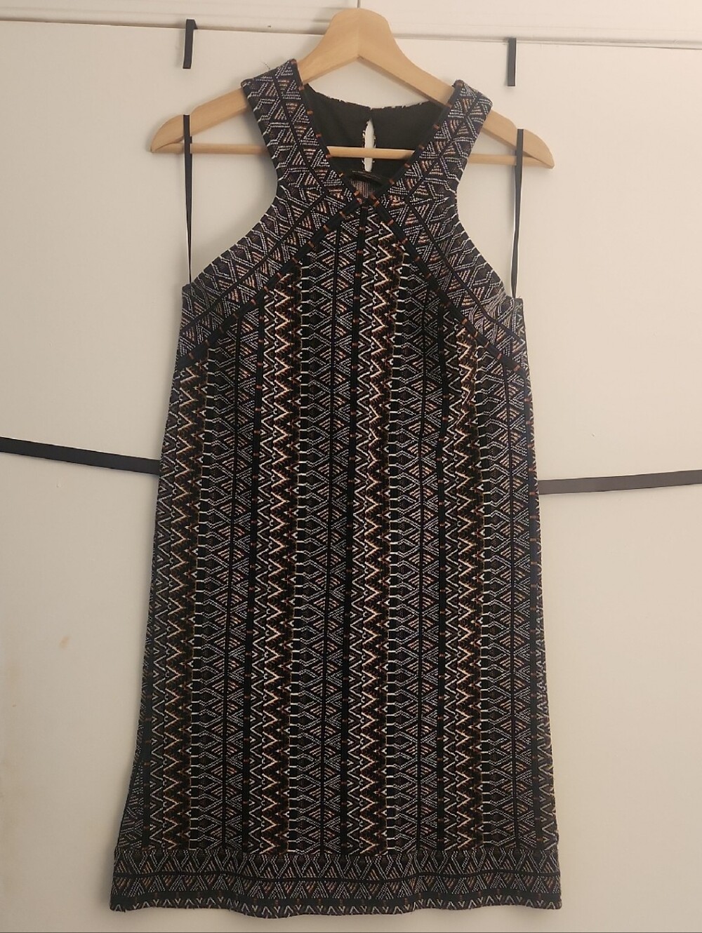 BCBG Maxazria Sleeveless Black Geometric Pattern Shift Dress